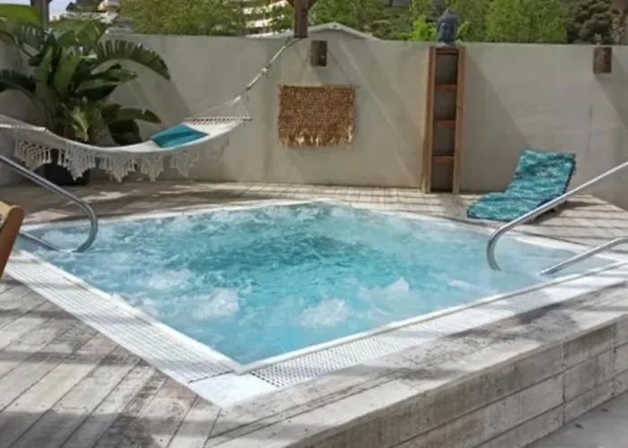 Marvilla Κάμπινγκ *